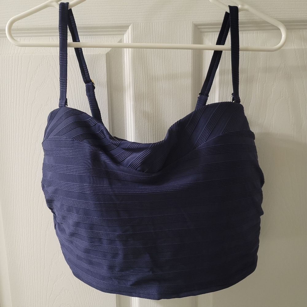 NWT La Blanca Bikini top Navy Blue 22w, Removable Straps